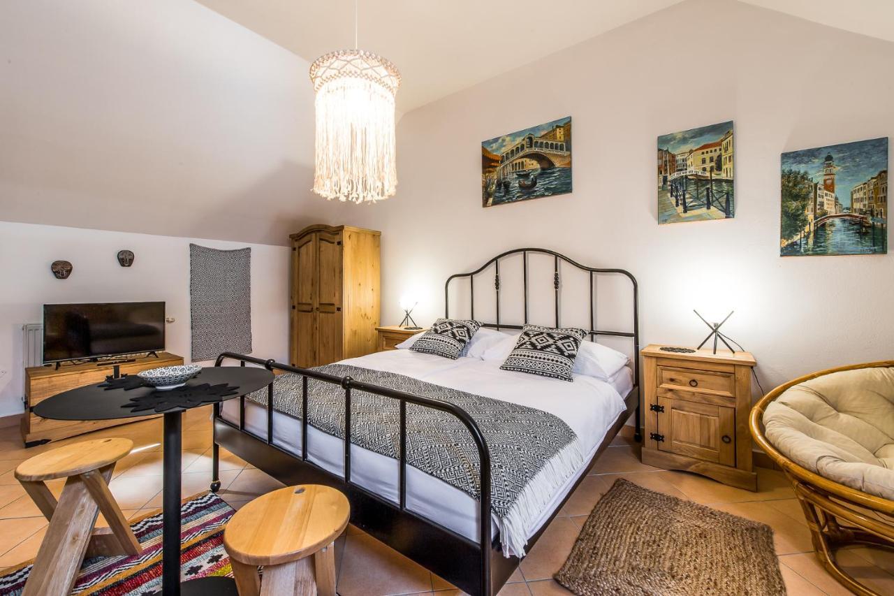 Poetika Apartments Prešov Esterno foto