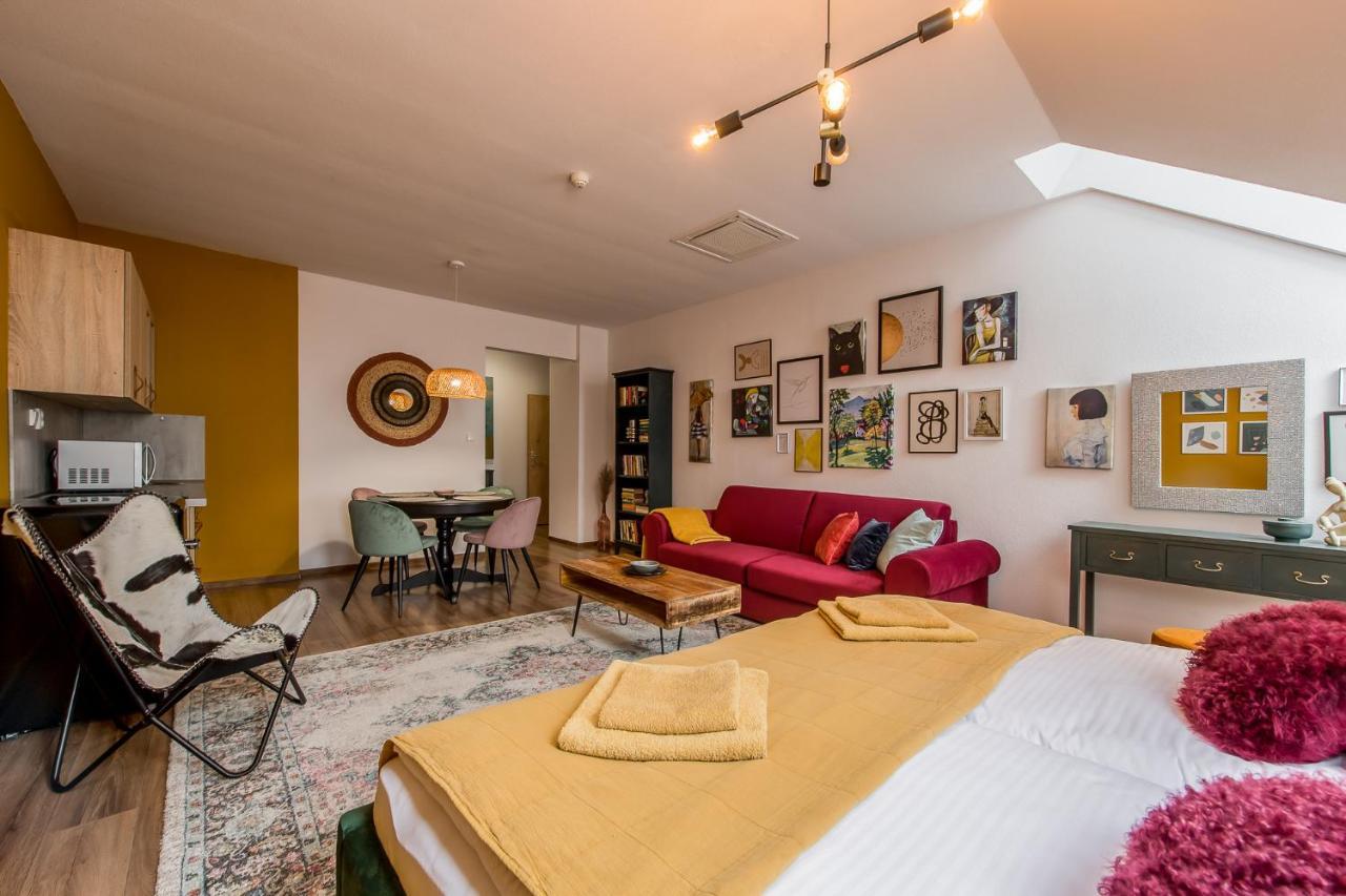 Poetika Apartments Prešov Esterno foto