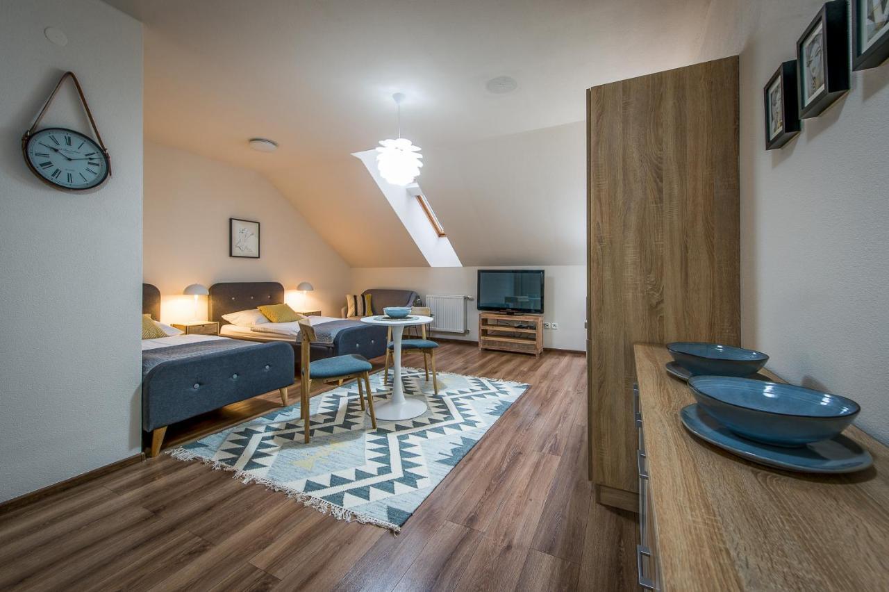 Poetika Apartments Prešov Esterno foto