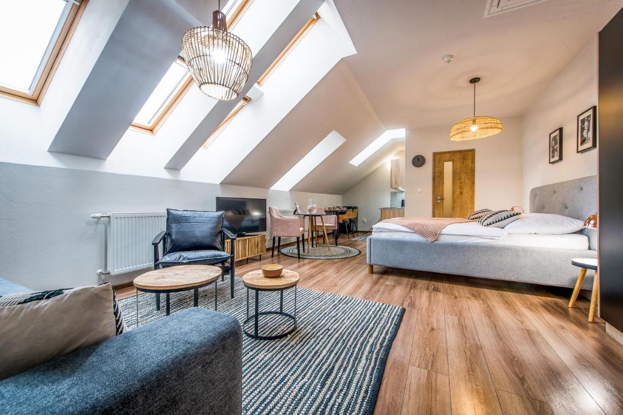 Poetika Apartments Prešov Esterno foto